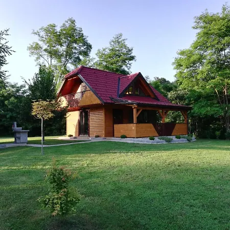 Brunarica Lorentia Chalet